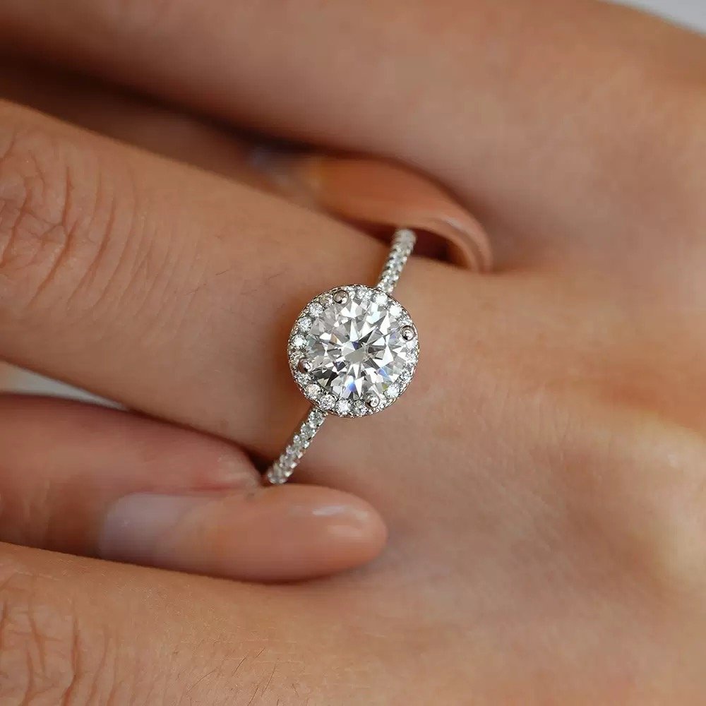 Luna Grace Aurelia Halo Ring - Image 4