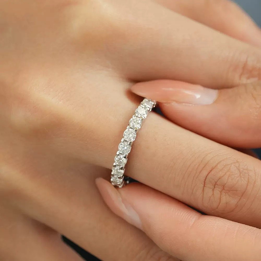 Luna Shine Nova Starlet Eternity Ring - Image 3