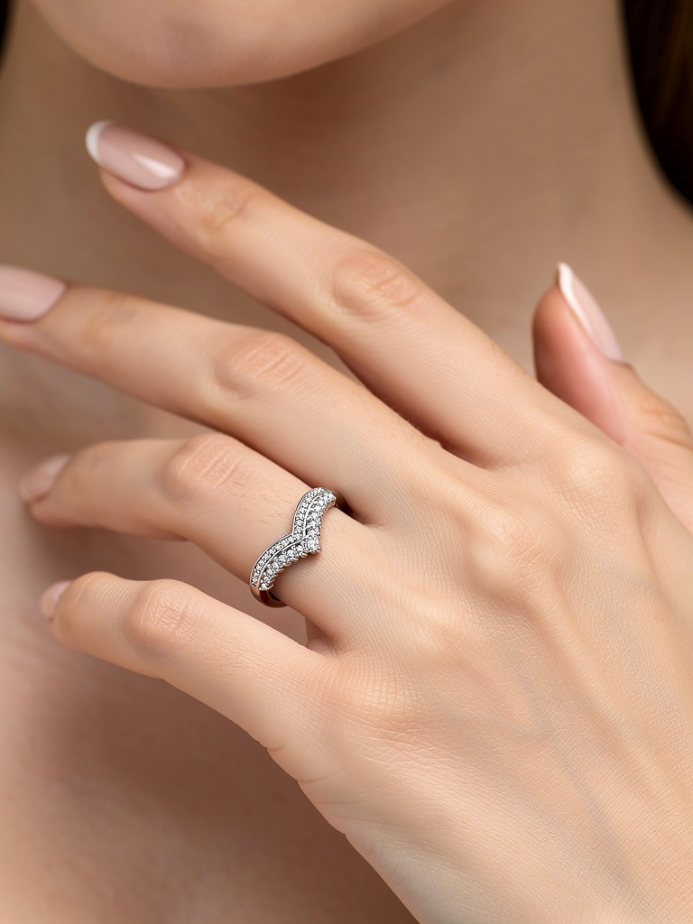 Luna Shine Stella Horizon Ring - Image 2