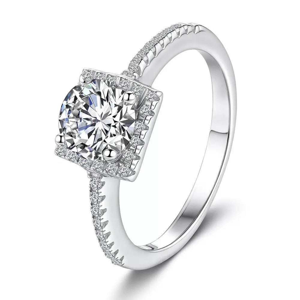 Luna Grace Brilliant Pavé Halo Ring