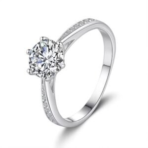 Luna Grace Classic Brilliance Ring